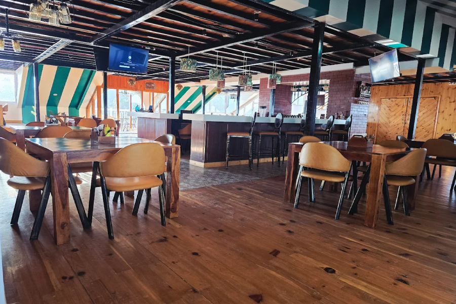 best bar in narkanda